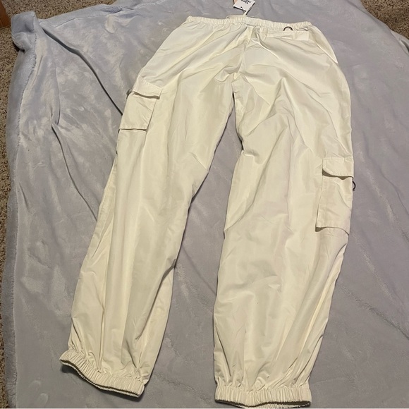 NWT Tiger Mist trinity jogger in white - Picture 4 of 6